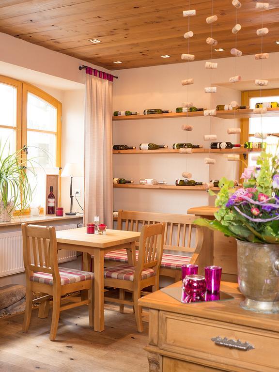 Gasthof Deutscher Adler Und Hotel Puchtler Бішофсґрюн Екстер'єр фото