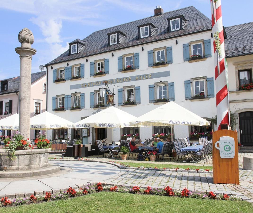 Gasthof Deutscher Adler Und Hotel Puchtler Бішофсґрюн Екстер'єр фото